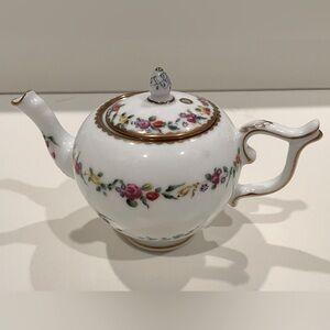 🥳BOGO! Franklin Mint 1985 “Chelsea Derby” Victoria & Albert Museum Teapot.